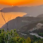 Bed & Breakfast La Casa Delle Pietre Parlanti - Casa In Pietra Ai Piedi Del Parco Delle 5 Terre La Spezia