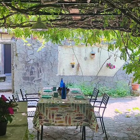לינה וארוחת בוקר La Casa Delle Pietre Parlanti - Casa In Pietra Ai Piedi Del Parco Delle 5 Terre
