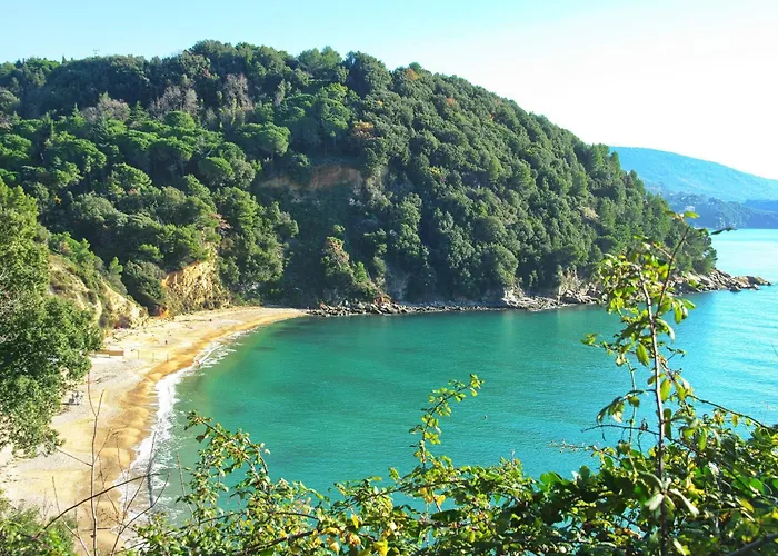 La Casa Delle Pietre Parlanti - Casa In Pietra Ai Piedi Del Parco Delle 5 Terre Bed & Breakfast La Spezia
