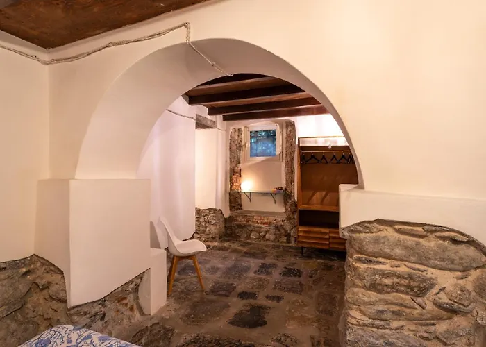 La Casa Delle Pietre Parlanti - Casa In Pietra Ai Piedi Del Parco Delle 5 Terre La Spezia