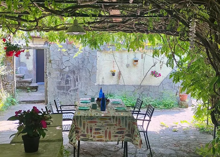 Bed & Breakfast La Casa Delle Pietre Parlanti - Casa In Pietra Ai Piedi Del Parco Delle 5 Terre